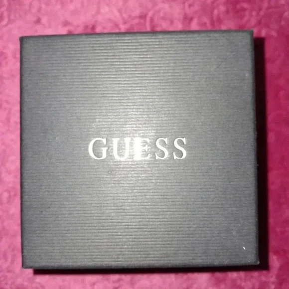 GUESS  watch - Picture 4 of 4